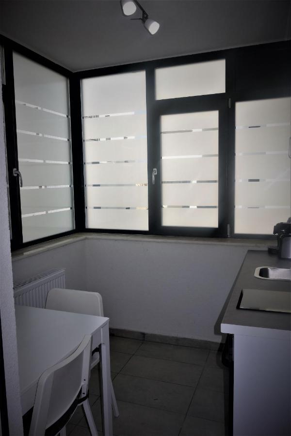 Apartment Piteszti Zewnętrze zdjęcie